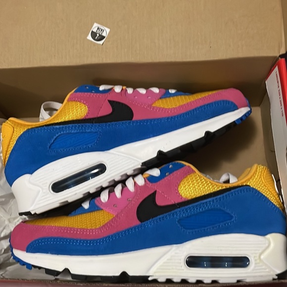 AirMax 90, never worn. Blue, pink, yellow, and white. - Picture 4 of 4